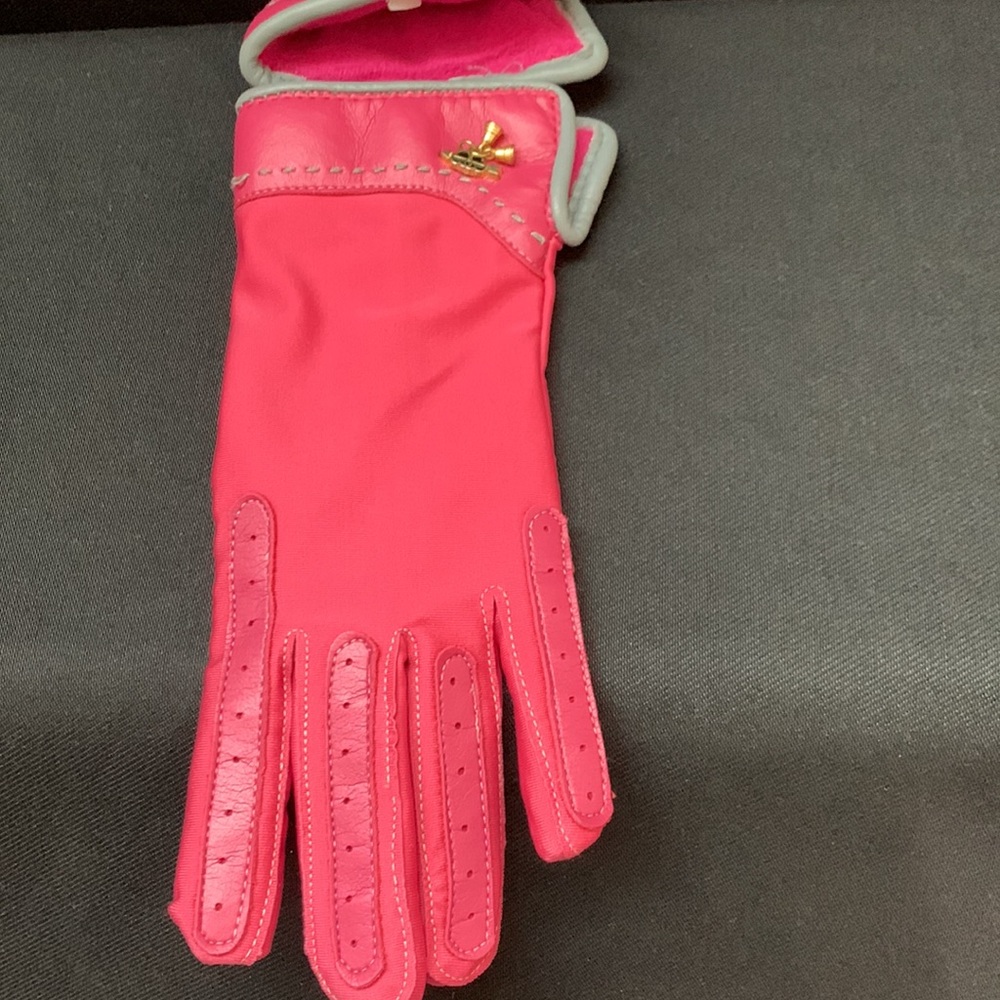 Pink gloves - Picture 4 of 12